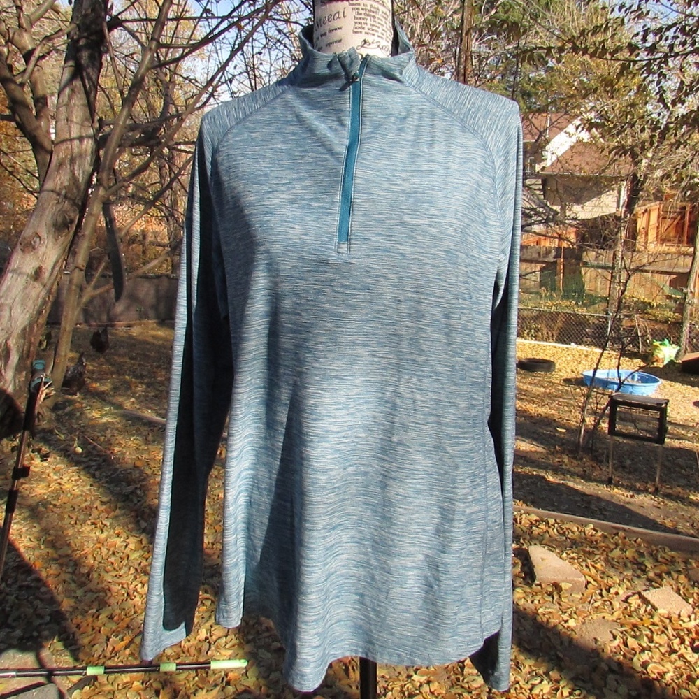 All in Motion Blue Active Top & DG Legging Set - Picture 2 of 10